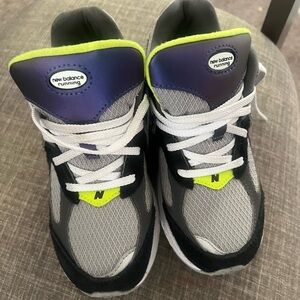 New balance kids purple noir